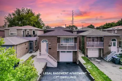 124 Banting Crescent, Brampton, On L6y 2l9