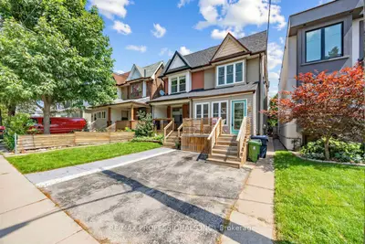 3 Blakley Avenue, Toronto, On M6n 3y4