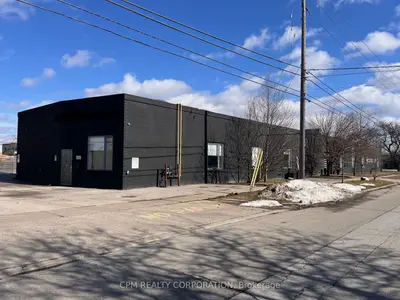 122 Judge Road 2, Toronto, On M8z 5b7
