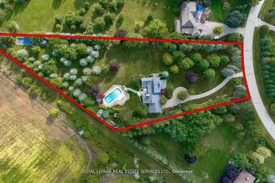 16 Mccoll Drive, Caledon, On L7c 1j4