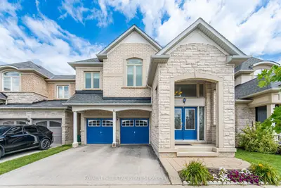 Detached in Burlington