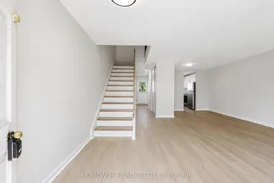 1400 Winding Trail 24, Mississauga, On L4x 1w9