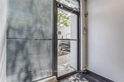 130 Industry Street 9, Toronto, On M6m 5g3