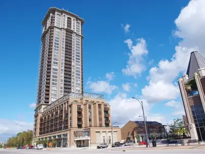 Condo Apartment in Mississauga