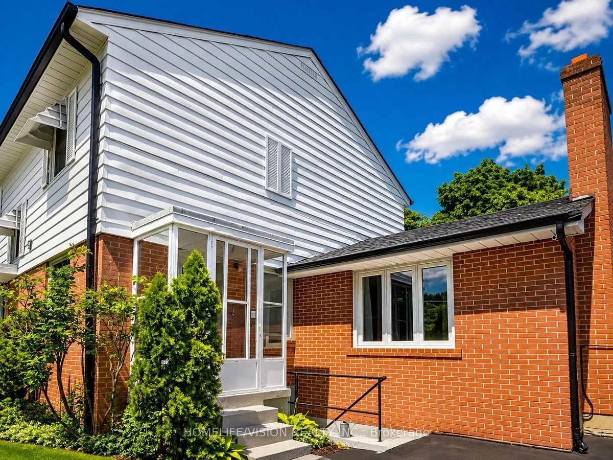9 Lyndfield Crescent, Brampton, On L6w 2p4