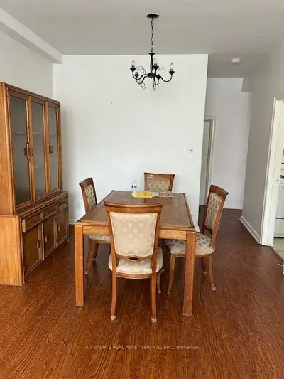 53 Kirknewton Road 1, Toronto, On M6e 3x9