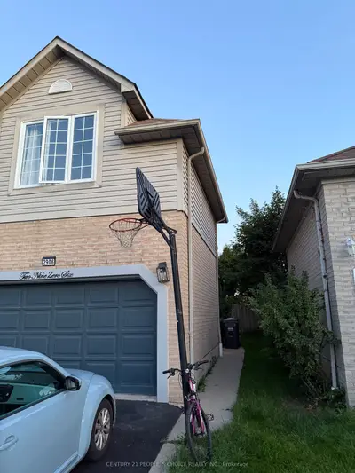 2906 Peacock Drive Bsmt, Mississauga, On L5m 5s2
