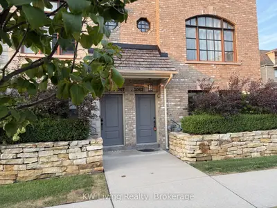 2005 Queensborough Gate Lot 13, Mississauga, On L5m 0y1