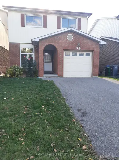 39 Hockley Path, Brampton, On L6v 3r2