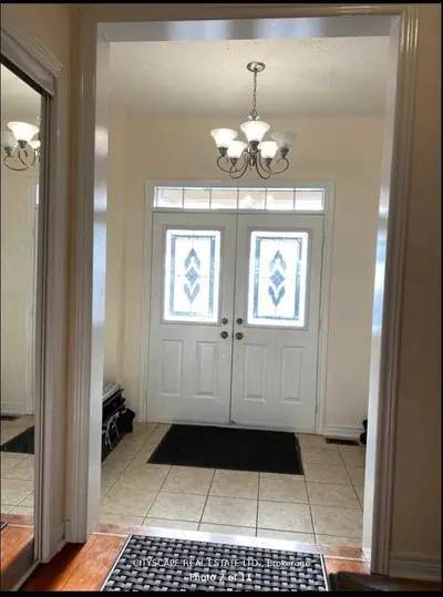 30 Sea Lion Road Main, Brampton, On L6v 4p8