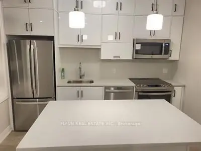 3265 Carding Mill Trail 221, Oakville, On L6m 0w6
