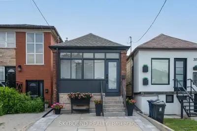 313 Silverthorn Avenue, Toronto, On M6n 3k5