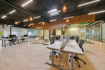 320 Matheson Boulevard W 211-a, Mississauga, On L5r 3r1