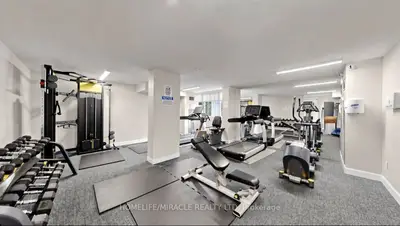 3590 Kaneff Crescent 313, Mississauga, On L5a 3x3