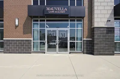 3475 Rebecca Street 106, Oakville, On L6l 0h3