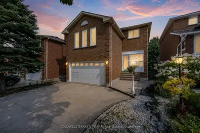 292 Ukraine Road, Mississauga, On L5b 3w6