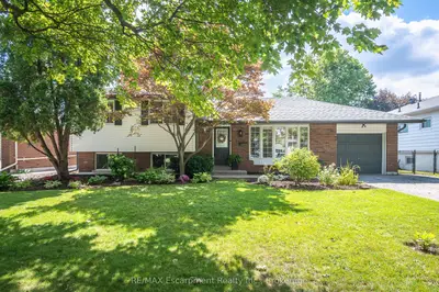 Detached in Burlington