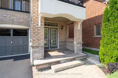 3184 Nixon Gate, Burlington, On L7m 0c6