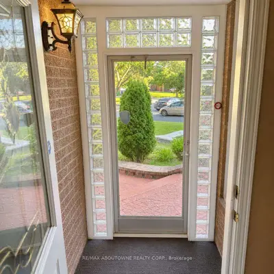 512 Chieftan Circle, Mississauga, On L4z 3a3