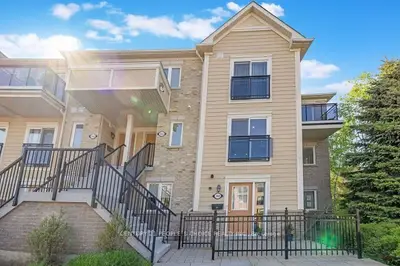 Condo Townhouse in Mississauga