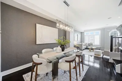 71 Cormier Heights, Toronto, On M8z 0b6