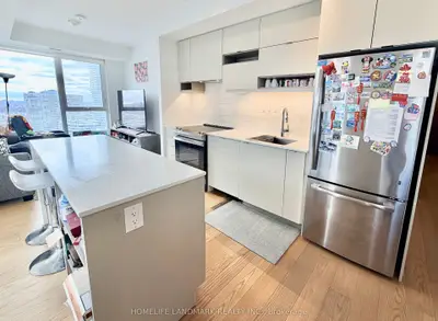 4065 Confederation Parkway 1808, Mississauga, On L5b 0l4