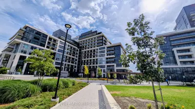 Condo Apartment in Oakville