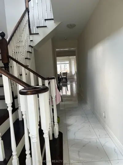 403 Grindstone Trail #2, Oakville, On L6h 0s1