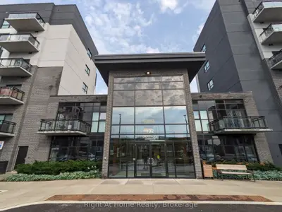 Condo Apartment in Oakville