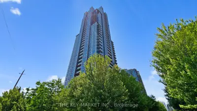 15 Viking Lane 801, Toronto, On M9b 0a4