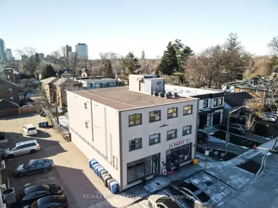 6 Brant Avenue, Mississauga, On L5g 3n8