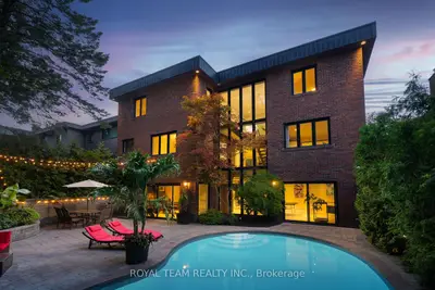 25 Bearwood Drive, Toronto, On M9a 4g5