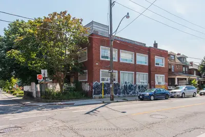 1893 Davenport Road, Toronto, On M6n 1c1