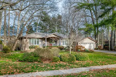 349 Wedgewood Drive, Oakville, On L6j 4r6