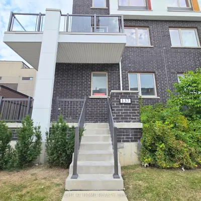 137 Frederick Tisdale Drive #upper Unit, Toronto, On M3k 2b8
