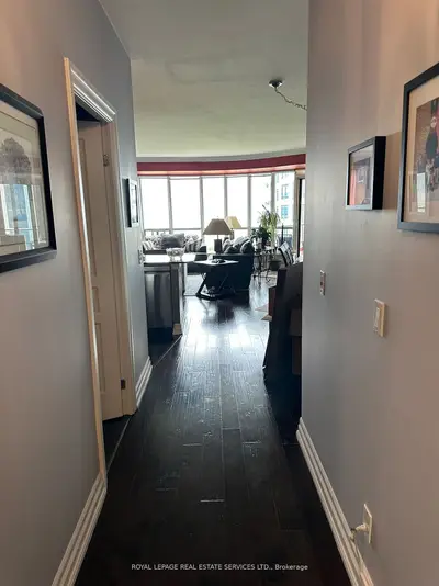 2083 W Lake Shore Boulevard W 511, Toronto, On M8v 4g2