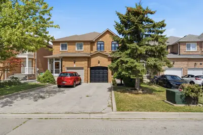 Semi-Detached in Caledon