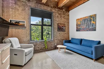 363 Sorauren Avenue 312, Toronto, On M6r 3c1