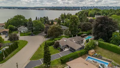 892 North Shore Boulevard W, Burlington, On L7t 1a8