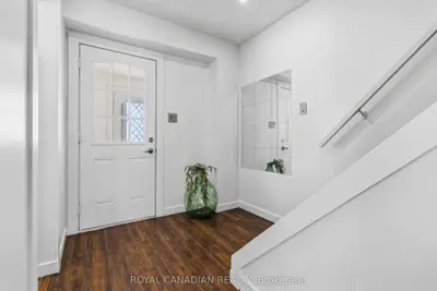 9 Horatio Court, Brampton, On L6s 1x8