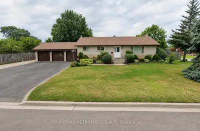 37 Carlyle Crescent Upper, Brampton, On L6w 2y9