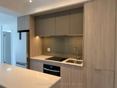 395 Square One Drive 3605, Mississauga, On L5b 0p6