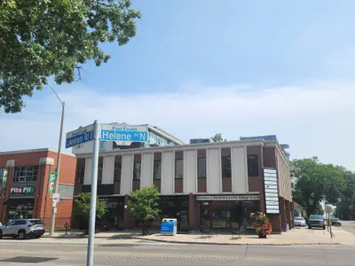 119 Lakeshore Road E, Mississauga, On L5g 1e5