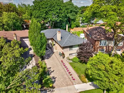 57 Merrygale Crescent, Toronto, On M9b 5n9