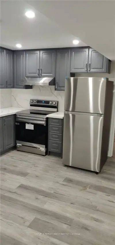 10 Havanna Crescent, Brampton, On L6p 3y1