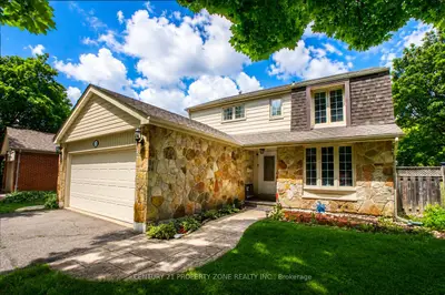 27 Madrid Crescent N, Brampton, On L6s 2x5