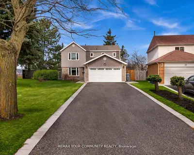 22 Madelaine Crescent, Brampton, On L6s 2y9