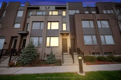 120 Frederick Tisdale Drive 3, Toronto, On M3k 0a8