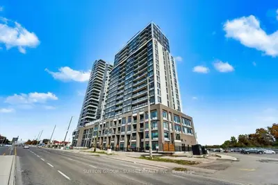 Condo Apartment in Milton