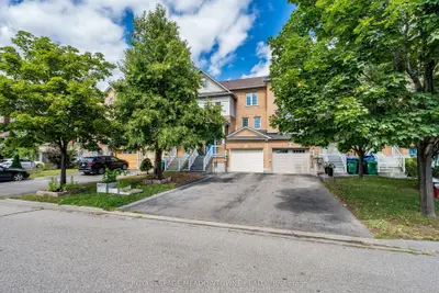 6577 Jazzy Mews, Mississauga, On L5w 1r9